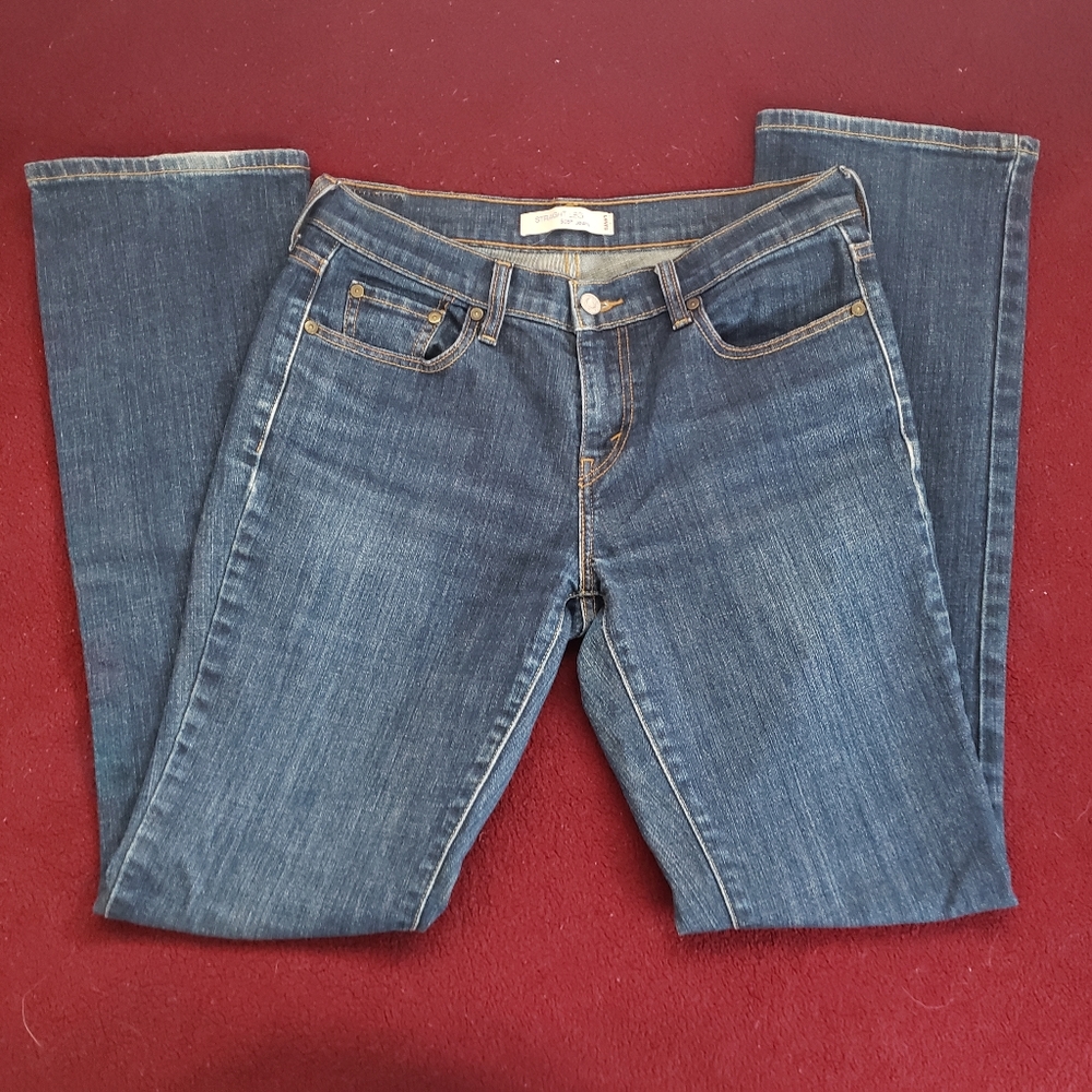 Levi's Women's Straight Leg Jeans - Picture 1 of 6